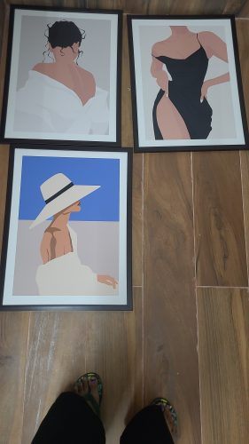 Portrait of elegant hat girl photo review